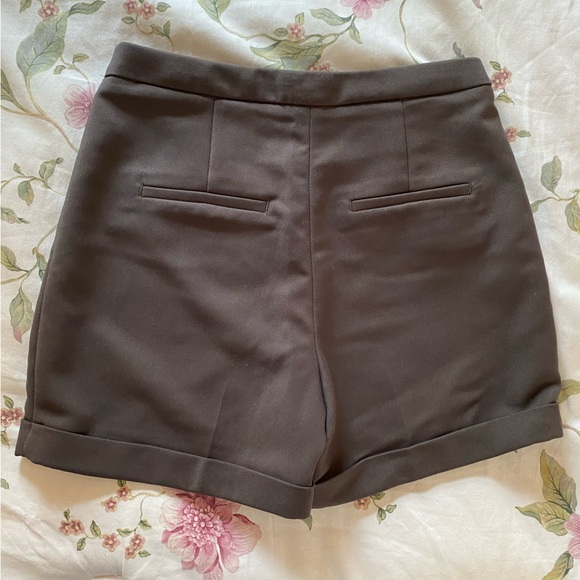 H&M High Waist Shorts Army Green Size 4 - Picture 3 of 5